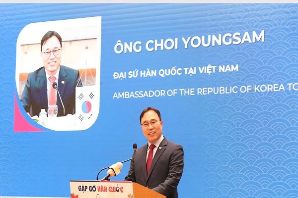 Ngài Choi Youngsam, Đại sứ Đặc mệnh toàn quyền Hàn Quốc tại Việt Nam, phát biểu tại hội nghị.