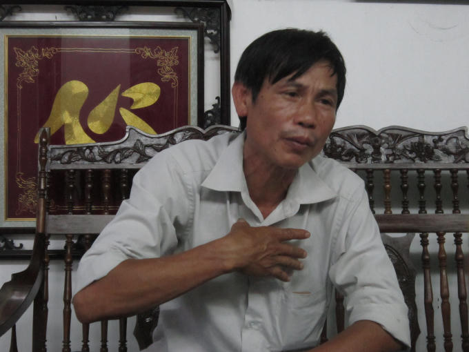 Trò chuyện với ông Nguyễn Văn Đăng trưởng thôn Quất Động, ông bày tỏ sự cảm phục dành cho chị Hoàng Thị Khương.