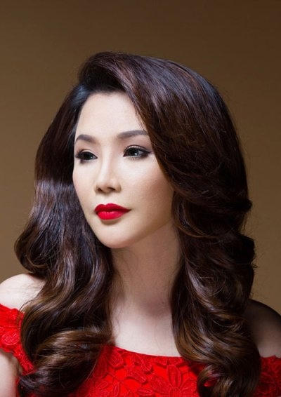 Người đẹp đất Quảng này cũng sinh năm Thân, được khán giả biết đến với giọng hat đầy nội lực. Ảnh: internet.