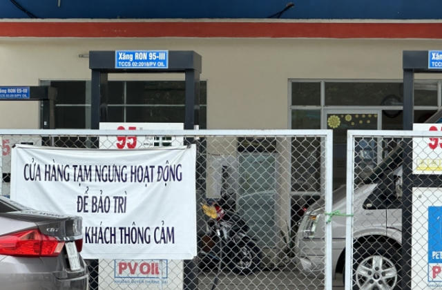 Đồng Nai: Tái diễn tình trạng treo biển hết xăng, chờ nhập hàng, giới hạn số lượng xăng bán ra