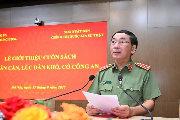 Thứ trưởng Bộ Công an Trần Quốc Tỏ phát biểu tại buổi lễ.