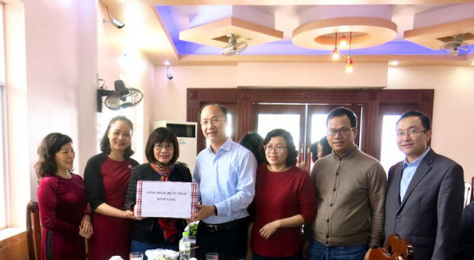 C&ocirc;ng đo&agrave;n Bộ Tư ph&aacute;p sinh hoạt chuy&ecirc;n đề nh&acirc;n dịp Quốc tế Phụ nữ 8/3