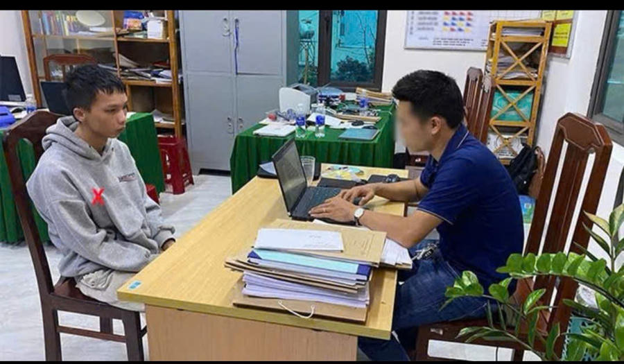 Đối tượng Nguyễn Duy Quang tại cơ quan CSĐT Công an tỉnh Lâm Đồng.