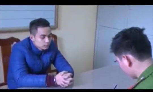 Hung thủ Nguyễn Đình Huy tại cơ quan công an.