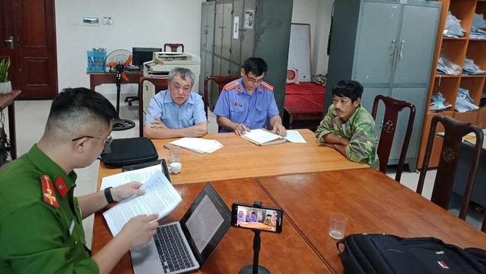 Cơ quan chức năng làm việc với