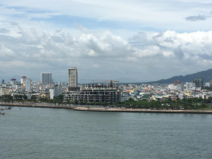 Đà Nẵng tiến hành nhiều chính sách thu hút vốn đầu tư trong và ngoài nước.