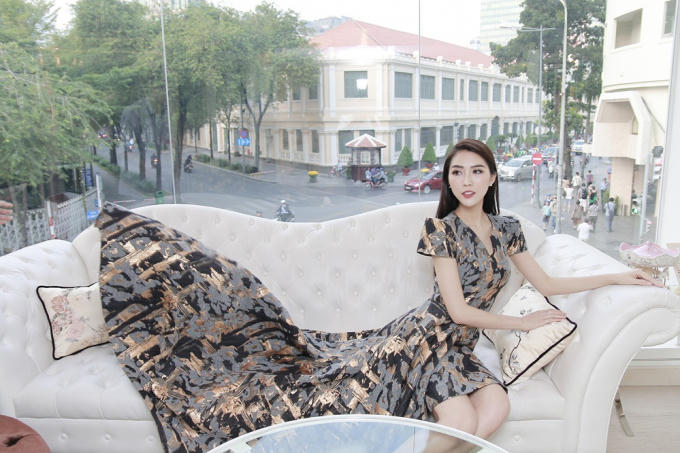 Tường Linh đầu tư khủng cho trang phục mang đến Ai Cập