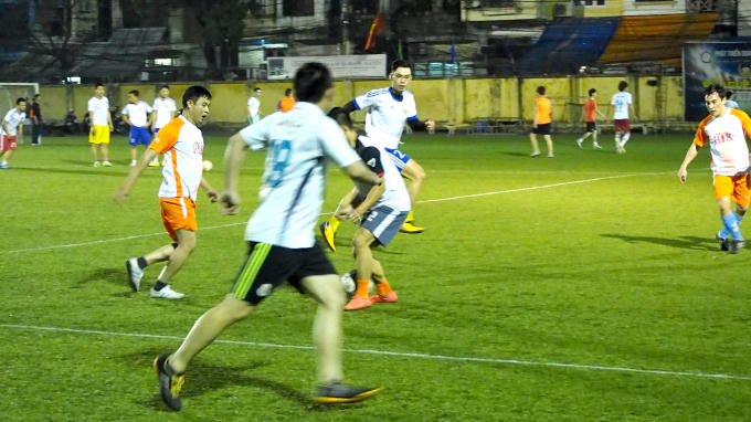 Ra mắt CLB bóng đá Vinh I tại Hà Nội