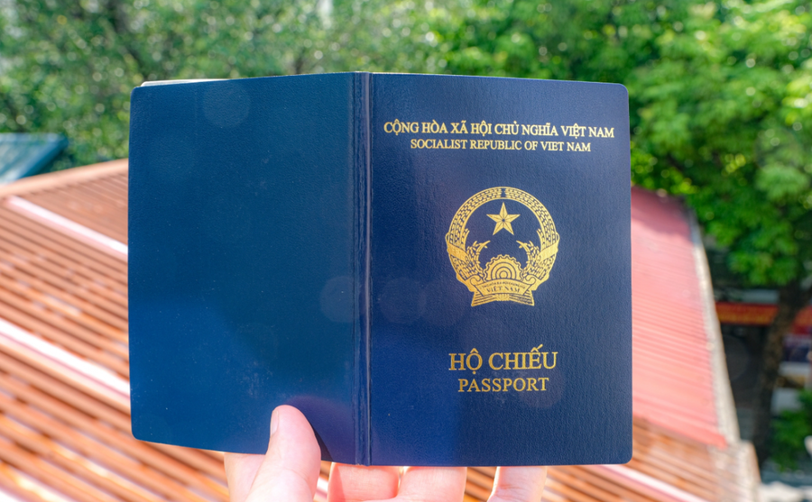 Hộ chiếu Việt Nam mẫu mới.