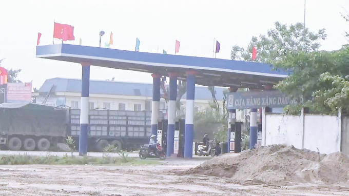 Dự án xuất hiện của một cây xăng dầu hoạt động ngay bên quốc lộ 6.