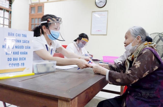 Lập 12 đoàn kiểm tra việc hỗ trợ người dân bị ảnh hưởng bởi đại dịch Covid-19