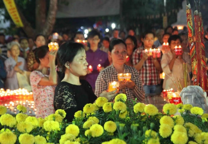 ... thành làm lễ.