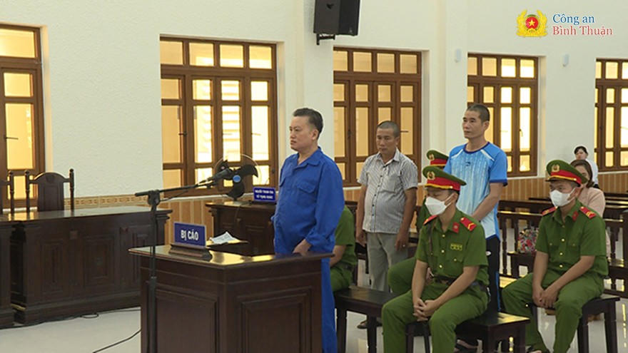 Thảo “lụi” cùng các bị cáo trong phiên tòa phúc thẩm
