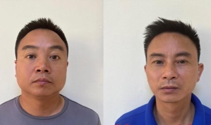 Hai đối tượng hành hung phóng viên.