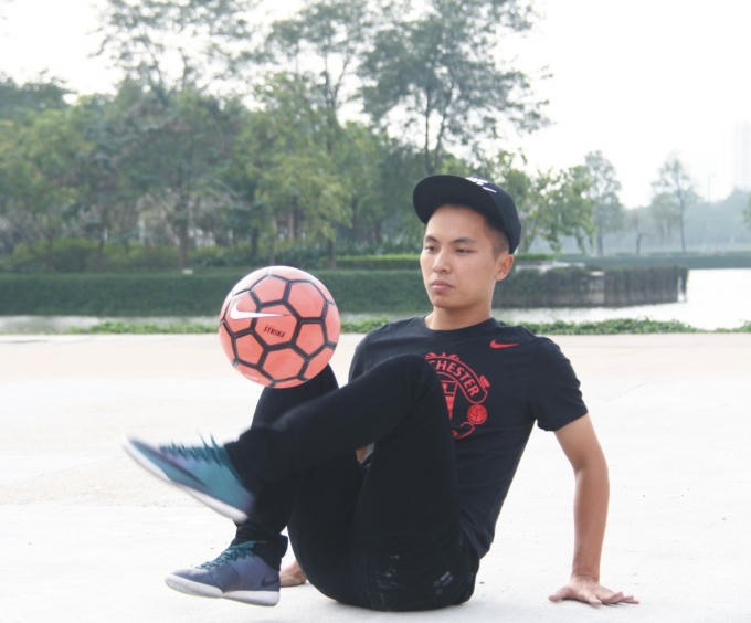 Màn tâng bóng nghệ thuật.