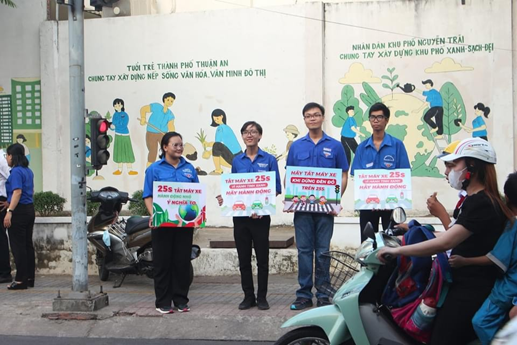 Đoàn Thanh Niên Lái Thiêu (Bình Dương) - hưởng ứng Giờ Trái Đất với thông điệp “25s tắt máy - Hành động nhỏ, ý nghĩa to”