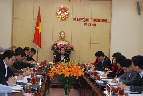 Ngày 9/2, Bộ trưởng Bộ Lao động Thương binh và Xã hội Đào Ngọc Dung đã có buổi làm việc với Cục việc làm (Đơn vị trực thuộc Bộ).