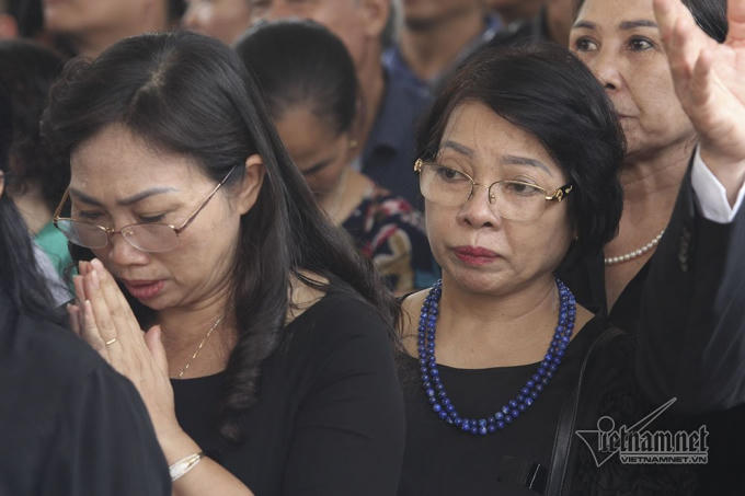 T&iacute;nh đến 17h chiều qua, khoảng 1.500 đo&agrave;n trong nước v&agrave; quốc tế với số lượng ước t&iacute;nh 50.000 người đến viếng Chủ tịch nước