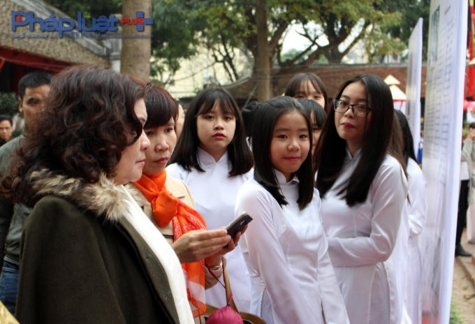 Nhiều thành phần có mặt tại sự kiện, trong đó có rất nhiều học sinh. (Ảnh: Đức Biên)