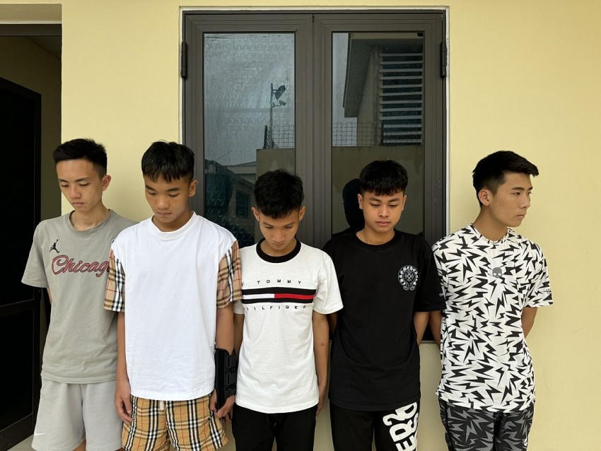 5 đối tượng bị bắt giữ.