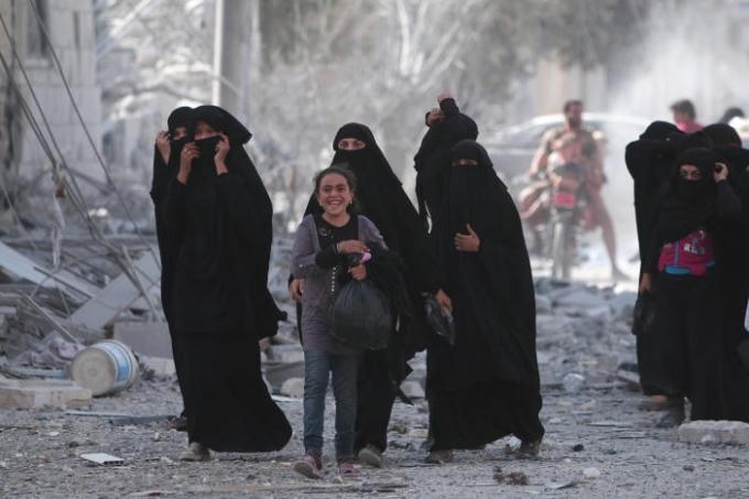 Manbij nằm gần biên giới Thổ Nhĩ Kỳ, đồng nghĩa con đường trốn sang châu Âu của bọn khủng bố từ nay sẽ bị đóng chặt. (Ảnh: Reuters)