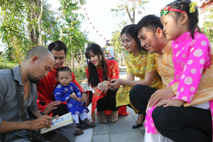 Ngày đầu năm mới, cùng nhau đi "trẩy hội" tại Asia Park để khai bút đầu xuân.