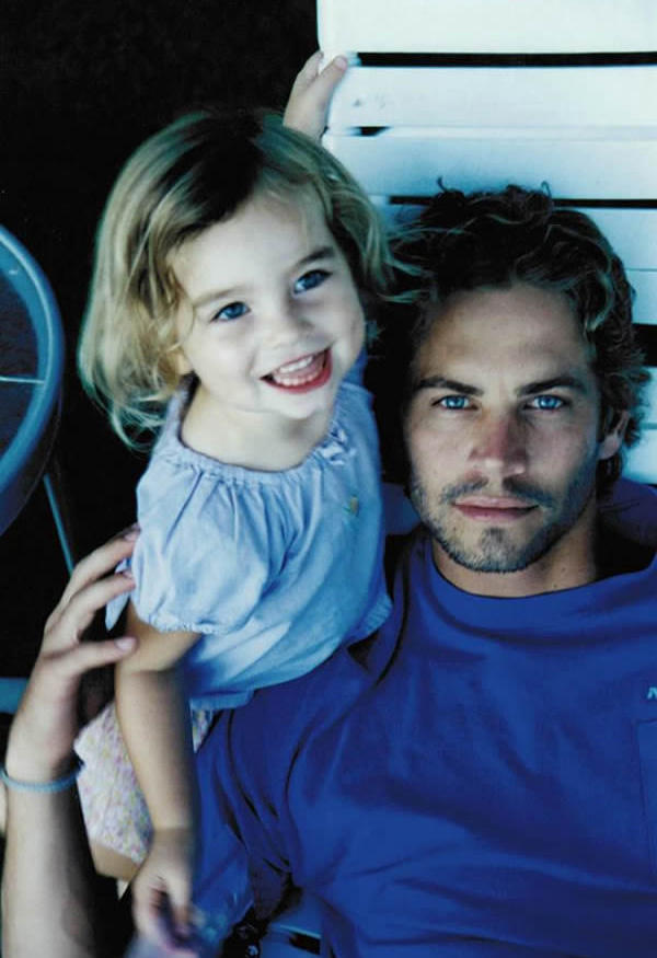 Paul Walker bên cô con gái bé bỏng khi anh còn sống.