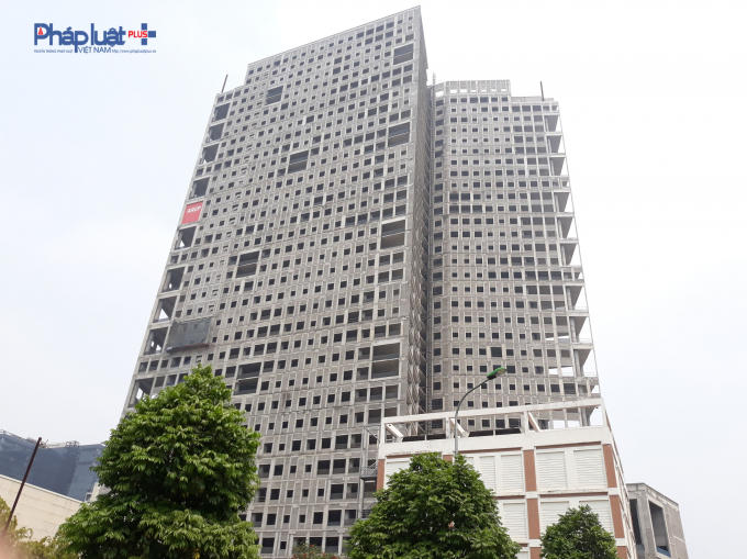 Phia sau dự án nhìn từ ngõ 299 đường Trung Kính.