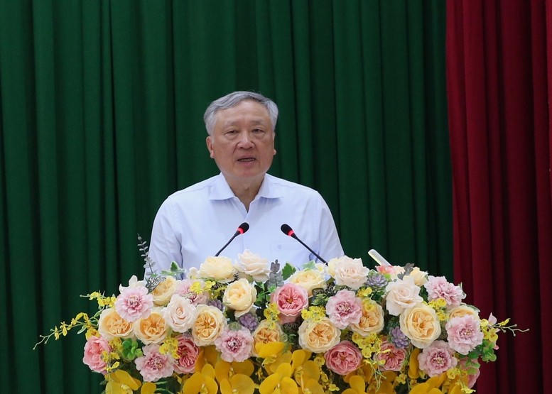 Phó Thủ tướng Thường trực Nguyễn Hòa Bình dự Lễ công bố quyết định đặc xá tại Trại giam A2.