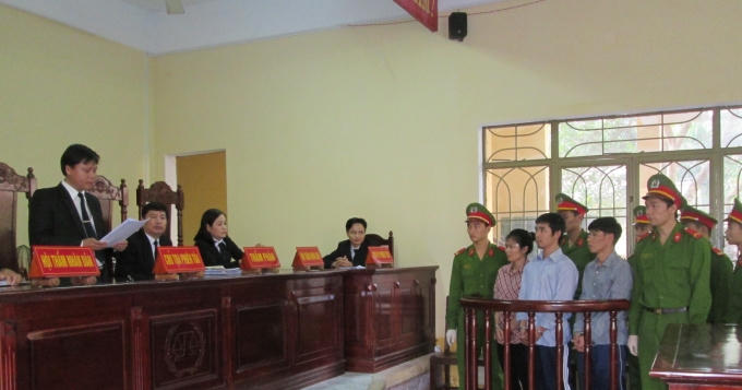 Các bị cáo nghe HĐXX tuyên án (ảnh Phương Nam)