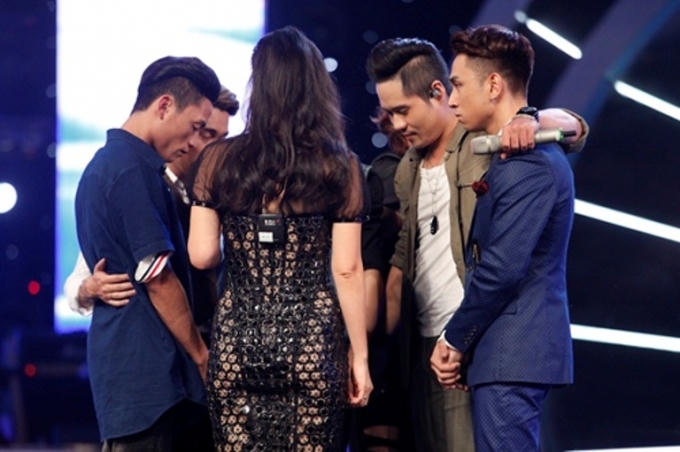 Khép lại đêm thi, thí sinh Minh Trị đã phải chia tay với chương trình.