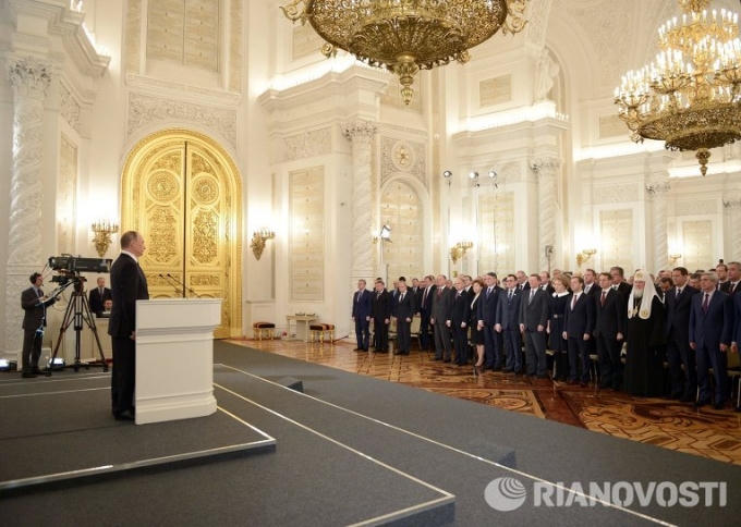 Phút mặc niệm tưởng nhớ các quân nhân Nga hi sinh trong cuộc chiến chống khủng bố (Ảnh: Ria Novosti)