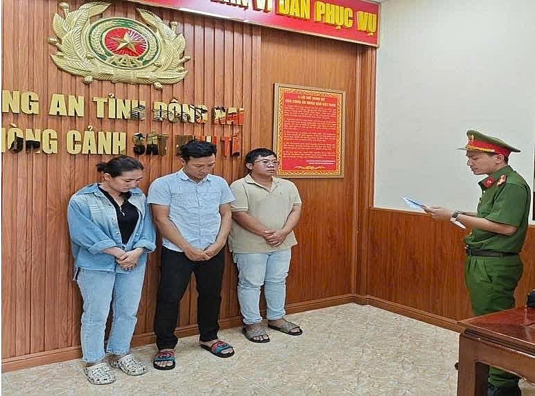 Công an Đồng Nai tống đạt các quyết định khởi tố bị can (CACC).
