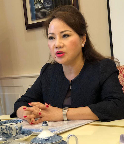 Bà Chu Thị Bình trao đổi với báo chí chiều 6/3. (Nguồn: Báo Thanh Niên)