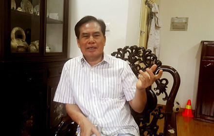 PGS.TS Nguyễn Quý Đức phân thích về các giống gà "tiến vua".