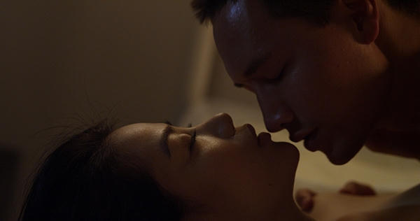 Hình ảnh nóng bỏng của Ngọc Ánh và Kim Lý trong phim "Hương Ga"