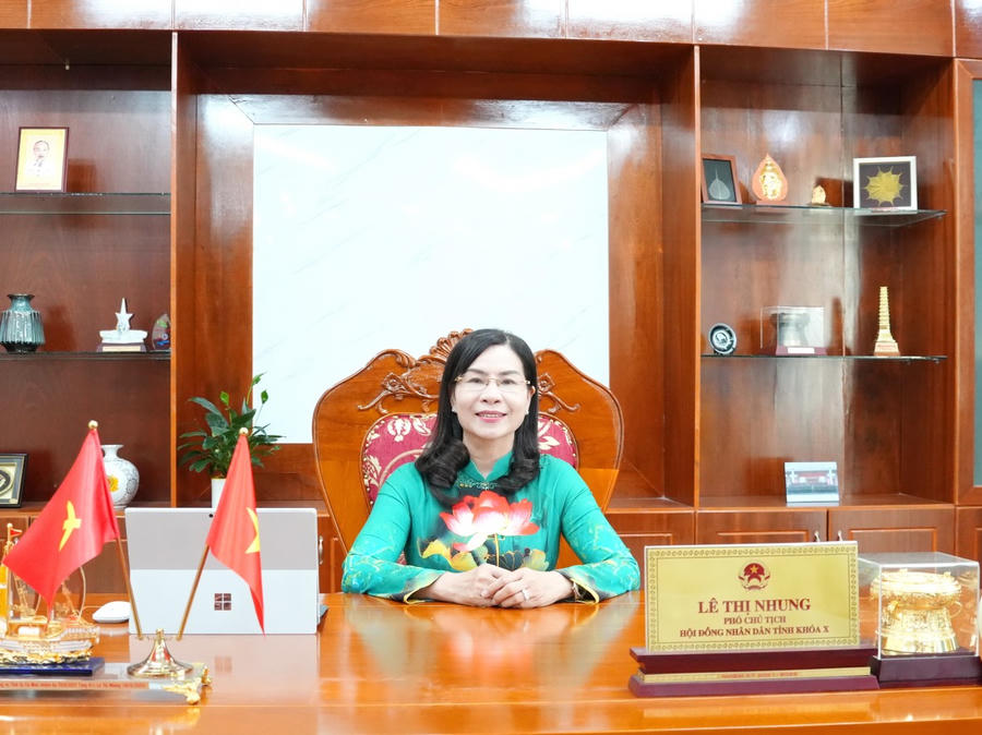 Bà Lê Thị Nhung - Ủy viên BTV Tỉnh ủy, Phó Chủ tịch Thường trực HĐND tỉnh Cà Mau, trao đổi với phóng viên.