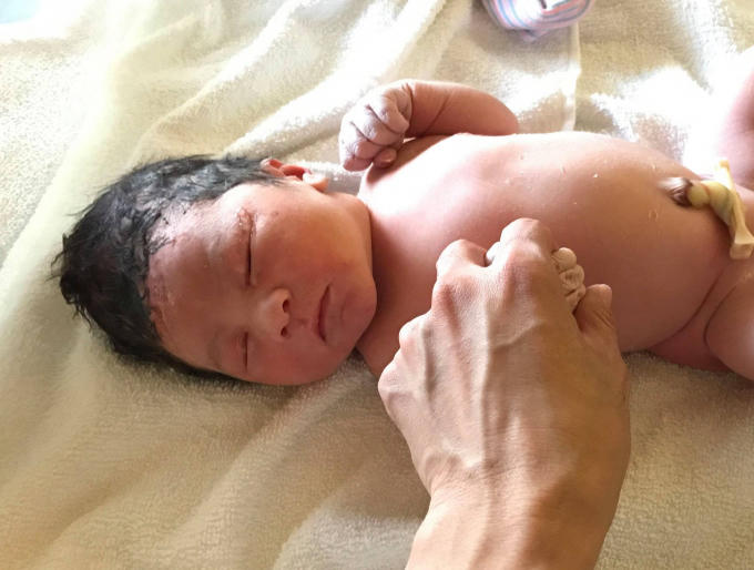 Con trai Đan Trường và Thủy Tiên được đặt tên là Thiên Từ.