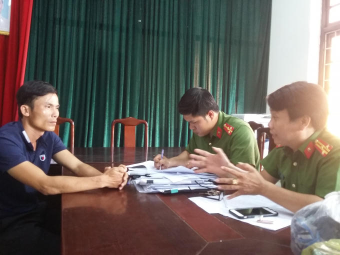 Lộc tại cơ quan Công an.