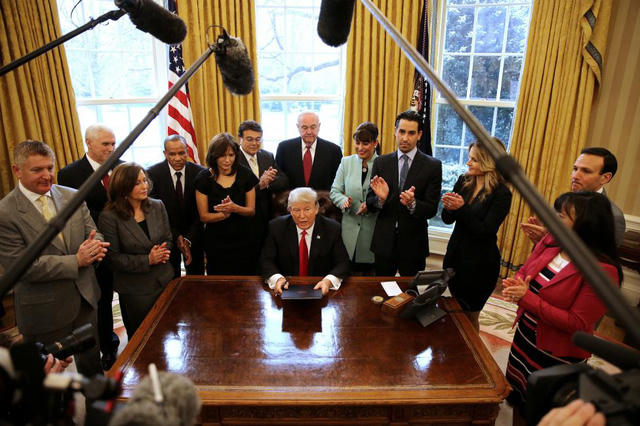 Tổng thống Mỹ Donald Trump tại Nhà Trắng. (Ảnh: Reuters)