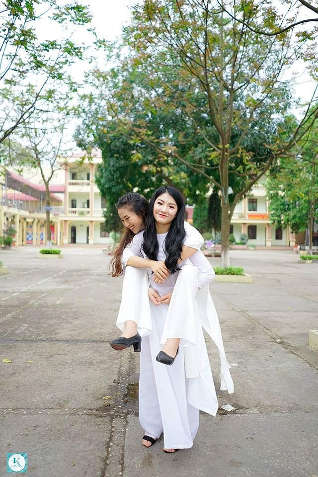 Cô hiện mới là sinh viên năm nhất trường sư phạm tỉnh.