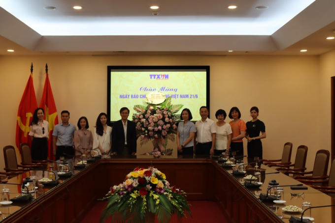 Đoàn Bộ Tư pháp chúc mừng Thông tấn xã Việt Nam