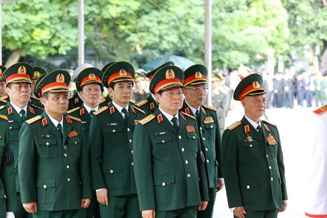 Đoàn Bộ Quốc phòng vào viếng Chủ tịch nước Trần Đại Quang.