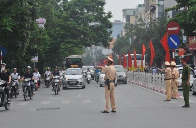 Không bỏ qua lỗi vi phạm, không tiếp nhận sự can thiệp của bất kỳ ai về vi phạm giao thông