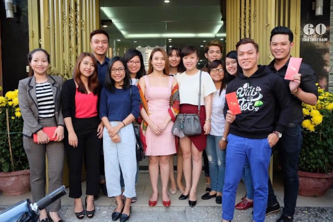 Fan Đà Nẵng cùng ghi lại những hình ảnh đầu năm cùng nữ ca sĩ Mỹ Tâm.