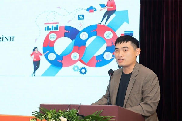 Nhà báo Phạm Duy Thành, Phó Trưởng phòng Nội dung đa nền tảng của Báo điện tử VTC News chia sẻ về chiến lược tối ưu hóa vận hành tòa soạn theo mô hình nội dung đa nền tảng.