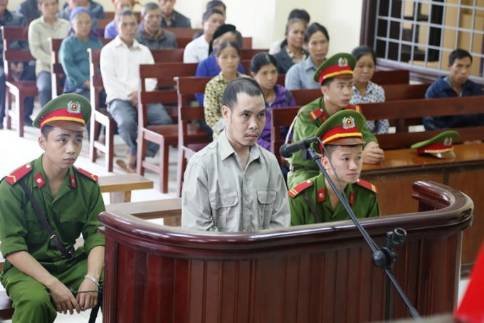 Bị cáo Hà Văn Hang tại phiên tòa xét xử.