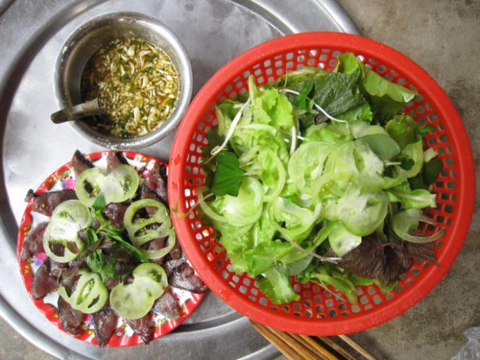 Món cá thả mắm lù - Ảnh: Trang Thy