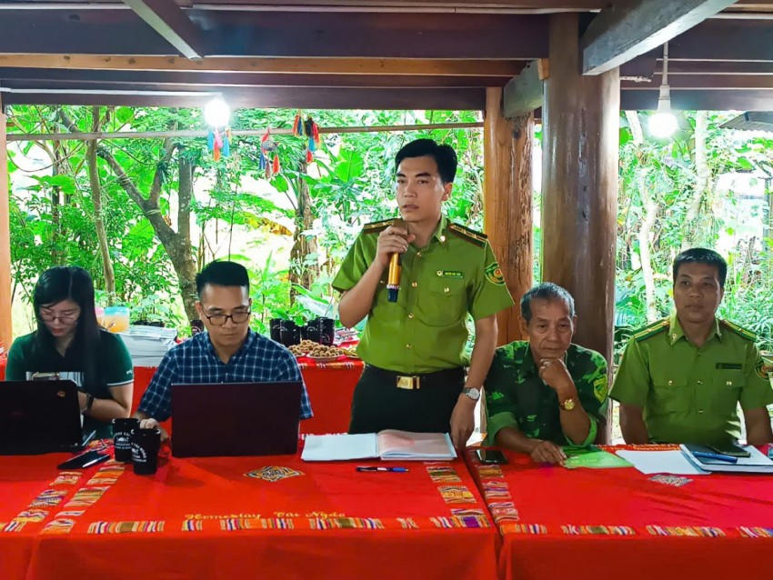 Các đại biểu chia sẻ kinh nghiệm về công tác bảo vệ và bảo tồn động vật hoang dã. (Ảnh: Hoàng Hà).