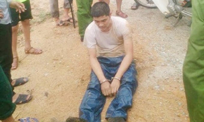 Một trong hai đối tượng trộm chó bị bắt giữ. (Ảnh: báo Tiền Phong)